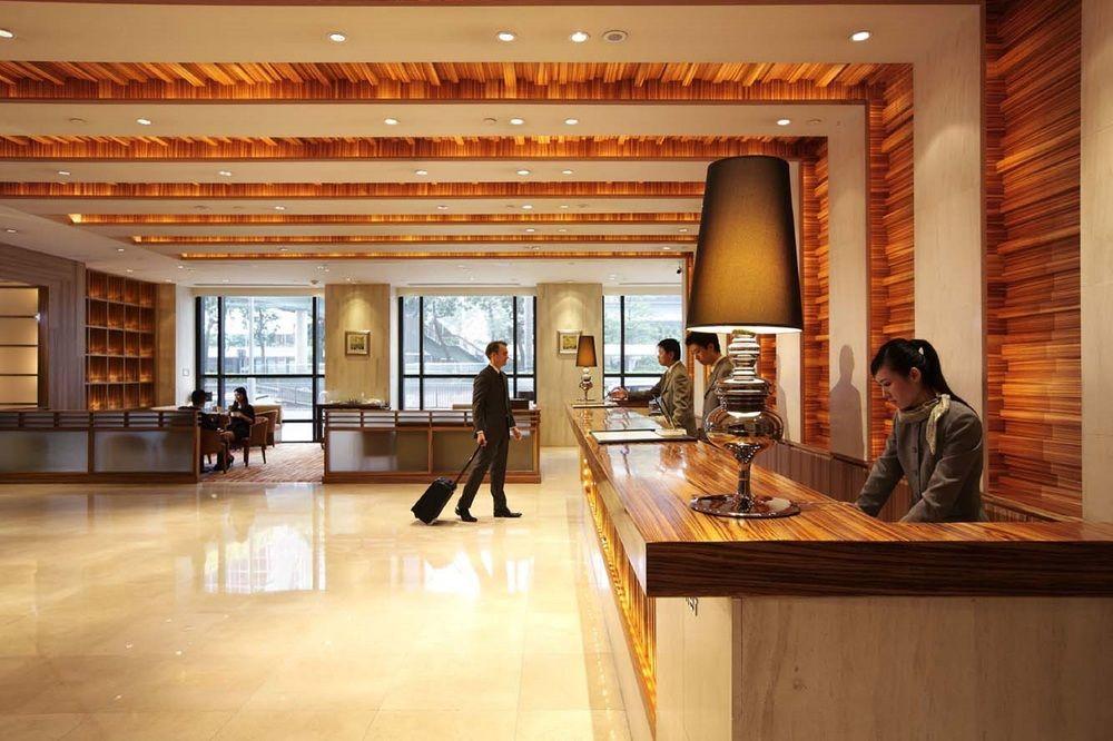Khách sạn Gloucester Luk Kwok 4*