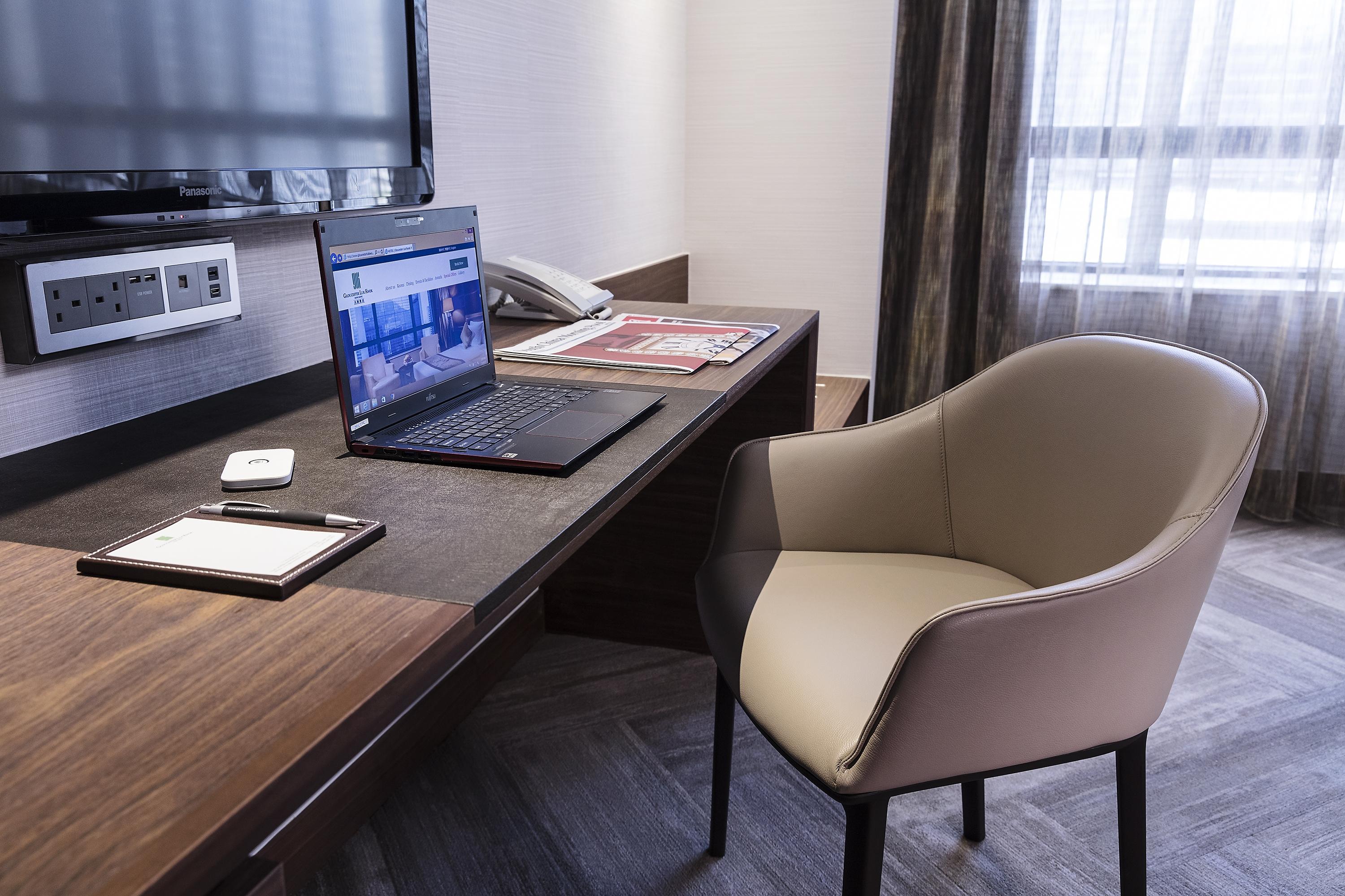 Khách sạn Gloucester Luk Kwok 4*